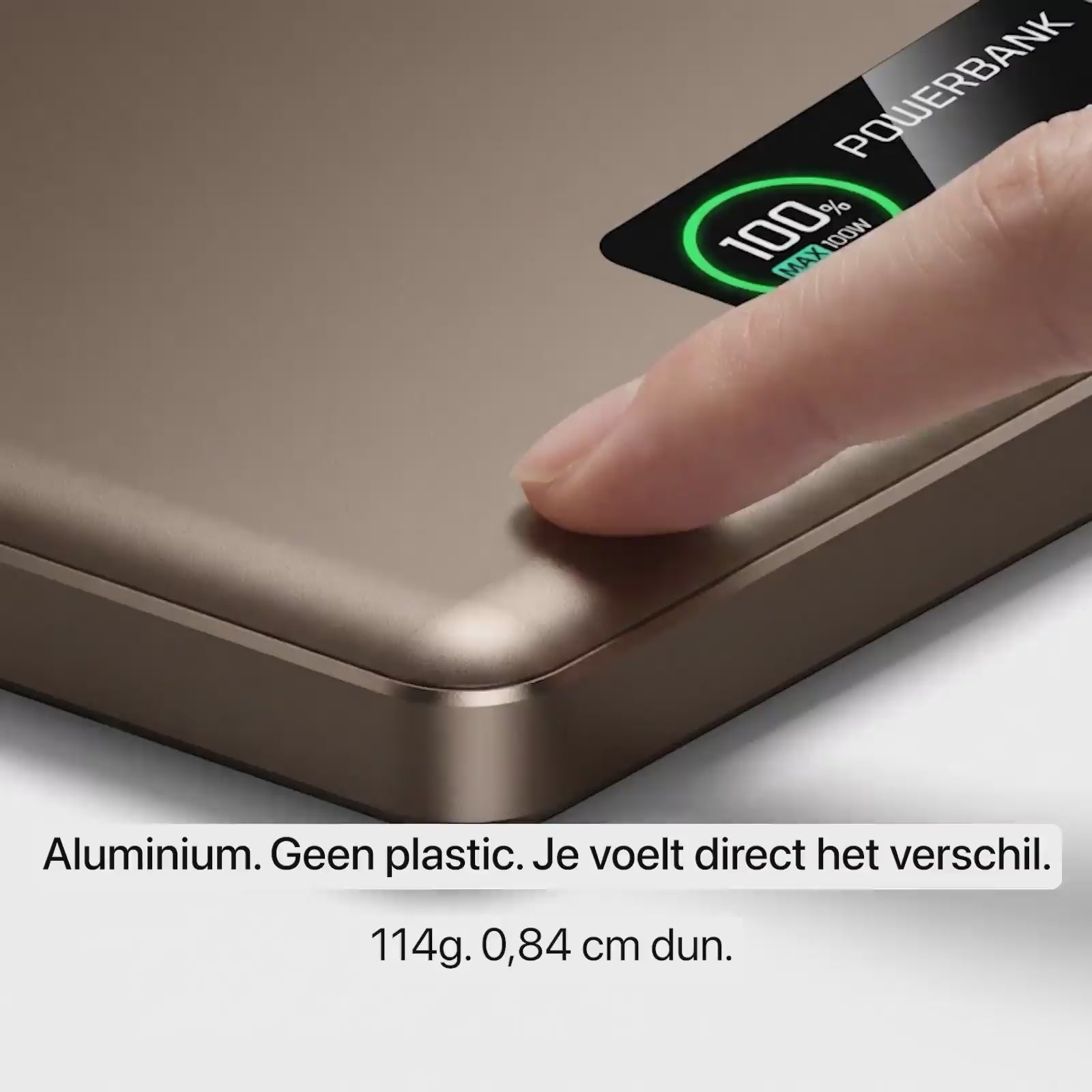 22,5W Ultra Slim Q2 Powerbank met Display